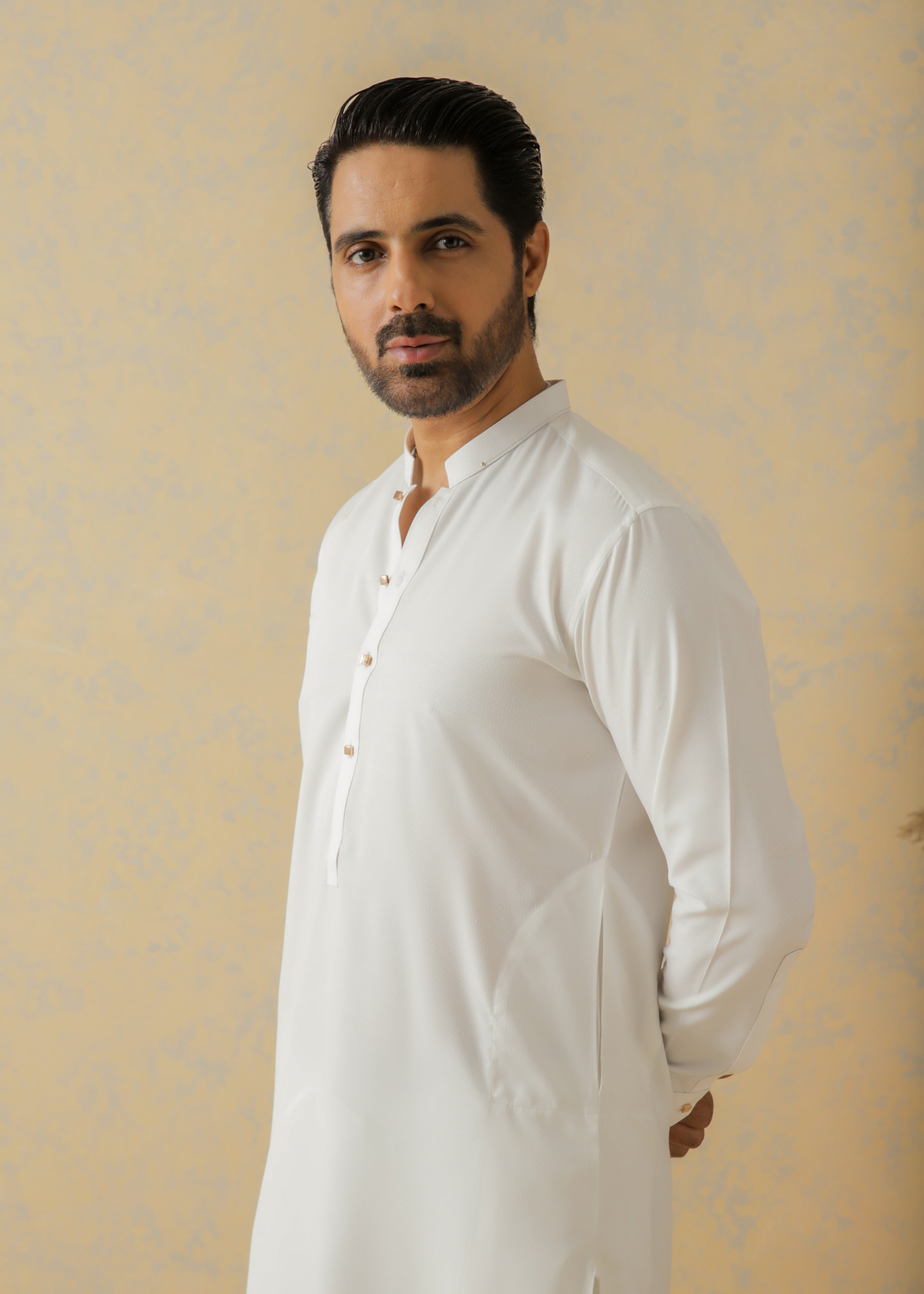 Optic White Self Textured Kurta Pajama